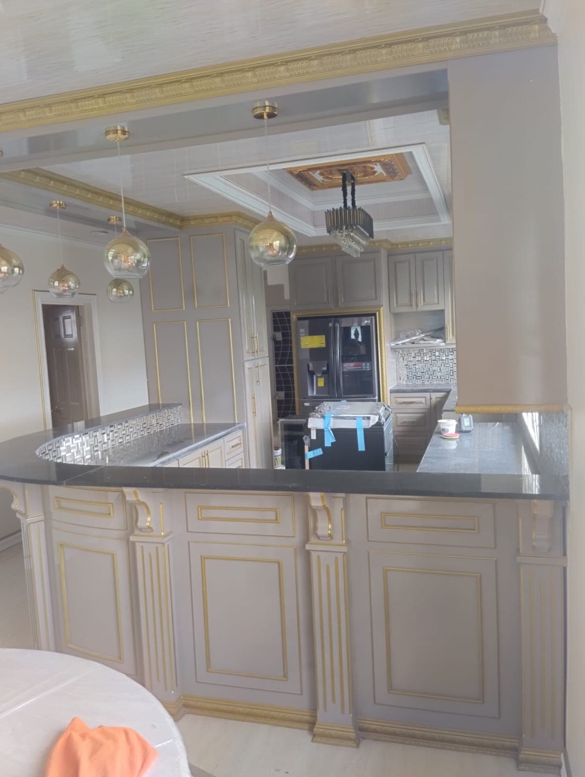 Custom-made cabinet thumbnail 3