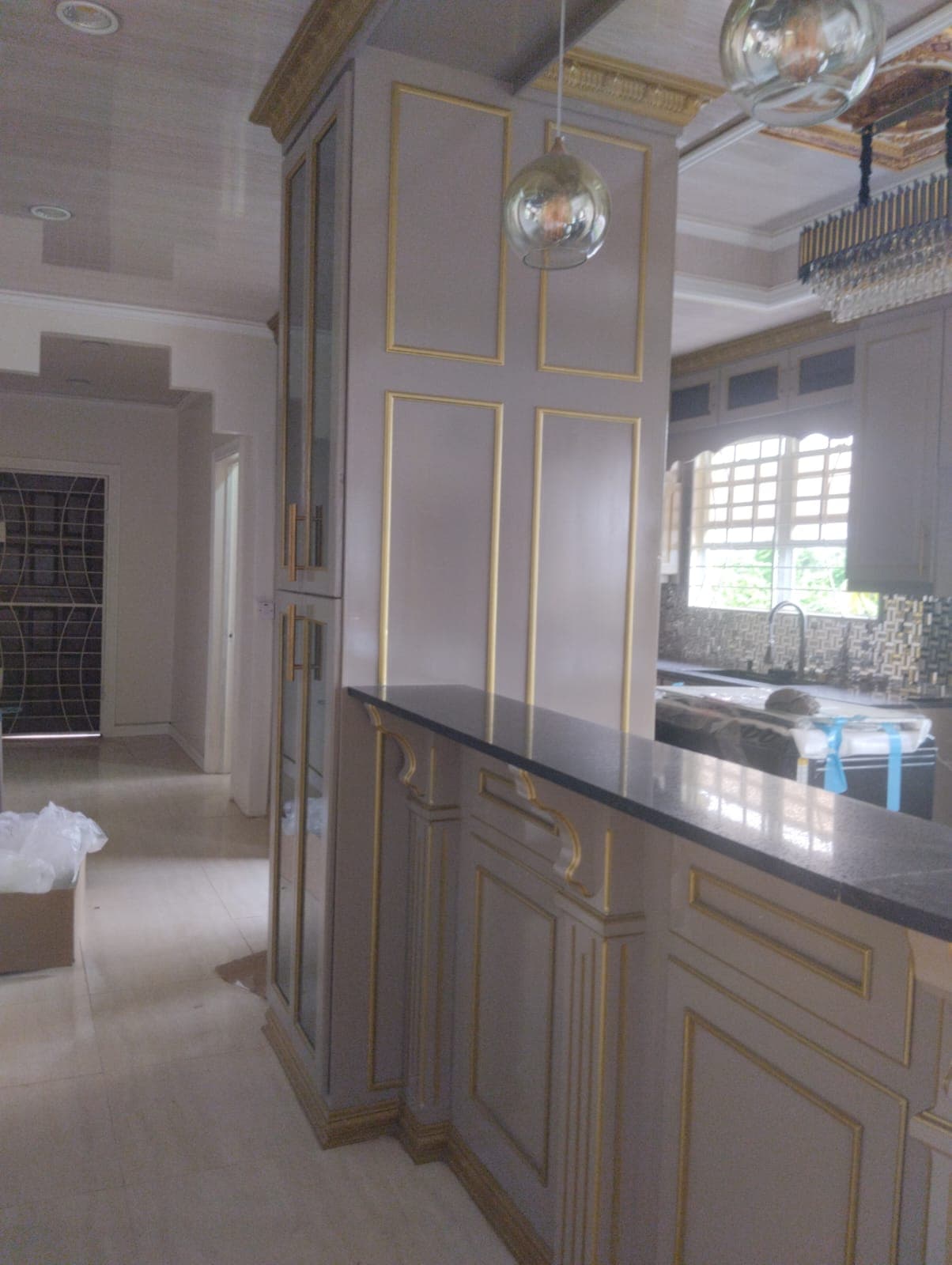 Custom-made cabinet thumbnail 8